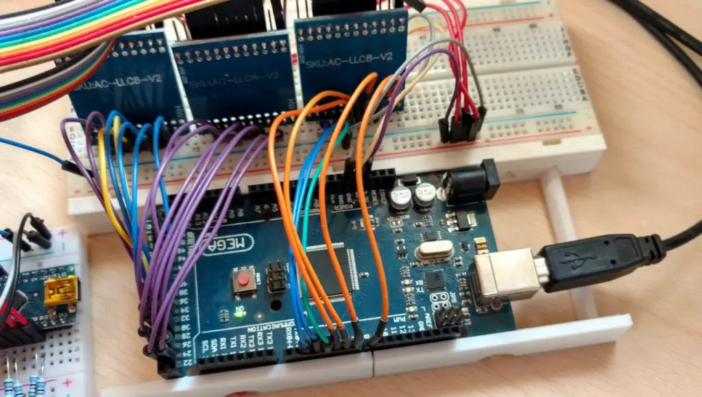 8-bit computer in an FPGA Arduino controller and programmer
