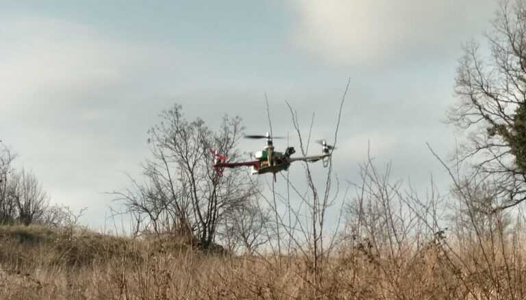 quadcopter flying