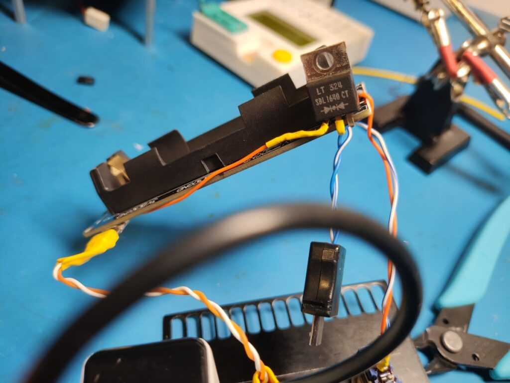 Ups Modification 18650 Battery Charge Shield UPS Modification Tutorial - The EECS Blog