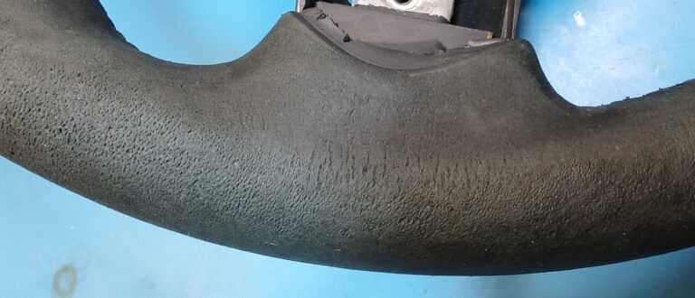 bmw f10 steering wheel coat removed 2