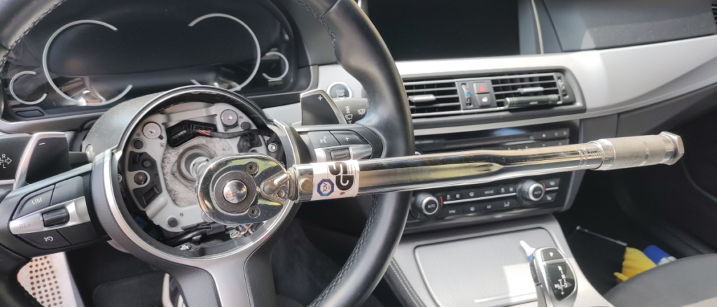 bmw f10 steering wheel reinstall torque wrench