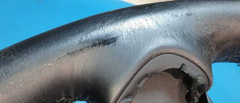 bmw f10 steering wheel worn out damge close up 1